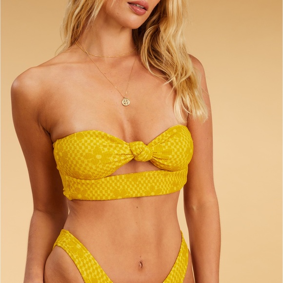 π₯π₯BILLABONG - MADE YA LOOK KNOT BANDEAU HIKE BIKINI SETπ₯π₯ - Picture 6 of 11